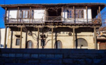 Хаджиивановата къща