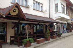 Ресторант "Приятели"