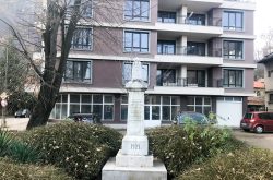 Паметник на падналите във войните колоездачи